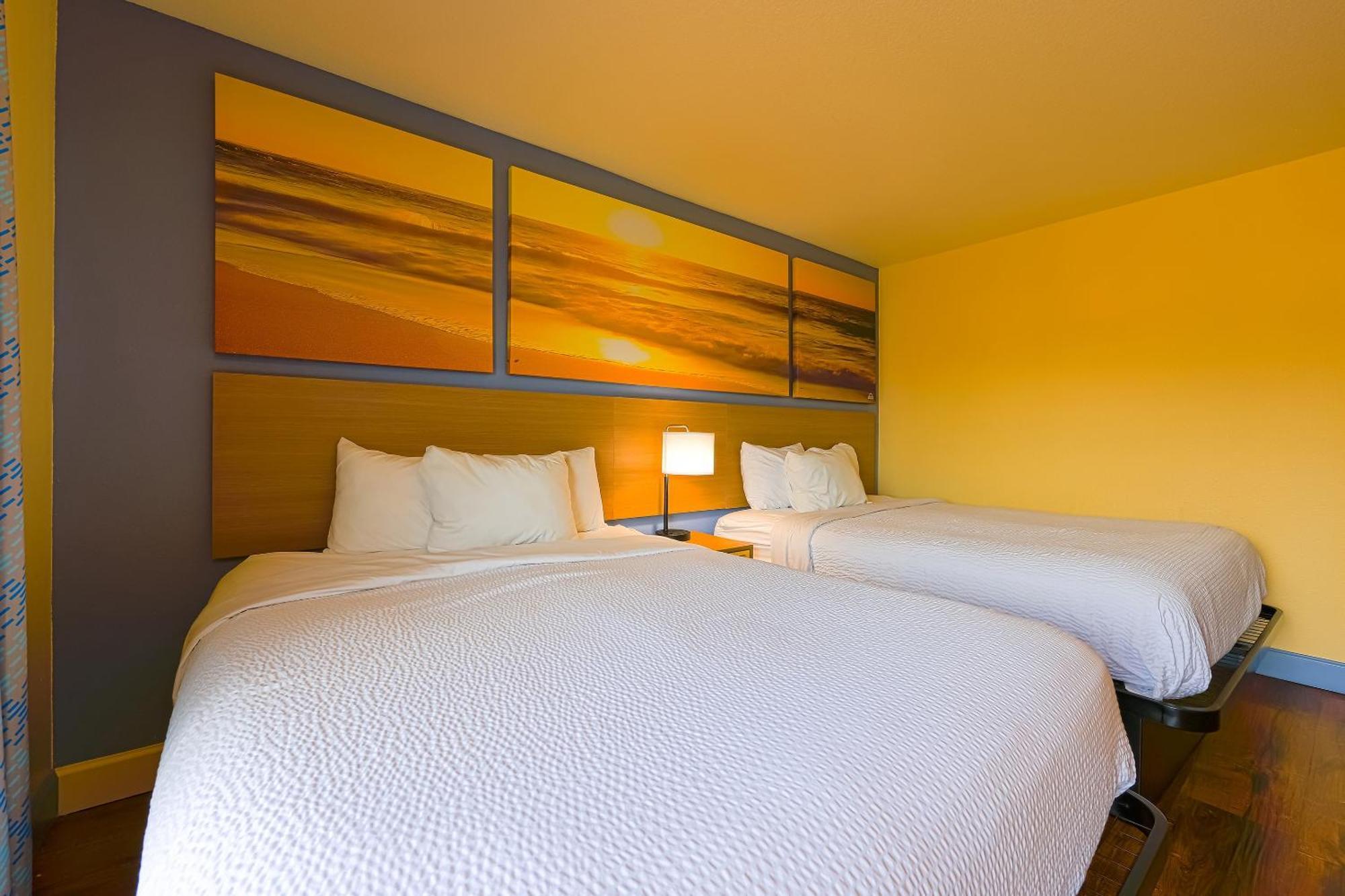 แทรเวลลอดจ์ บาย วินด์แฮม ลินคอล์นซิตี้ Hotel ลินคอล์น ซิตี้ ภายนอก รูปภาพ